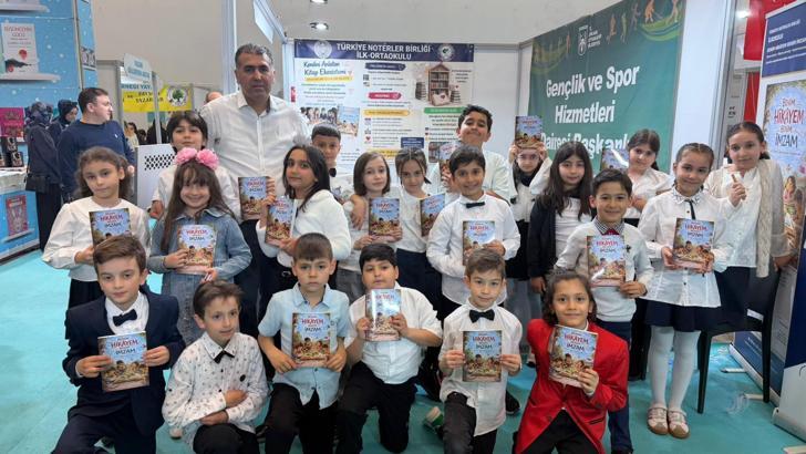 İlkokul öğrencileri, hikayelerini depremzede arkadaşları için kitaplaştırdı