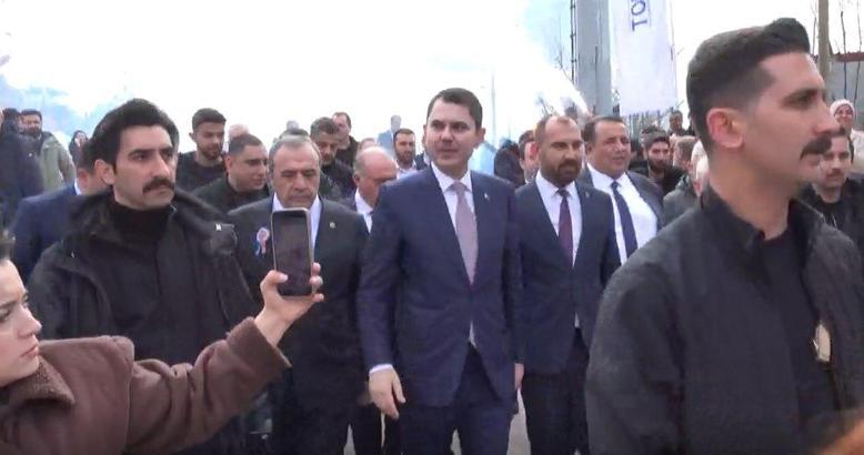 Bakan Kurum, Çorum’da ‘Ev Sahibi Türkiye’ kura çekim törenine katıldı