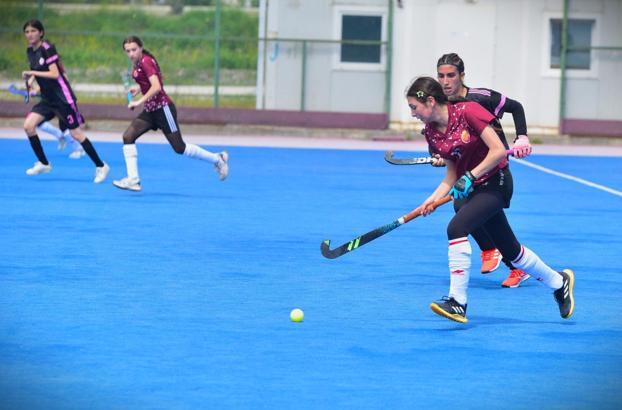 Osmaniye’de Okul Sporları Hokey Grup Müsabakaları tamamlandı