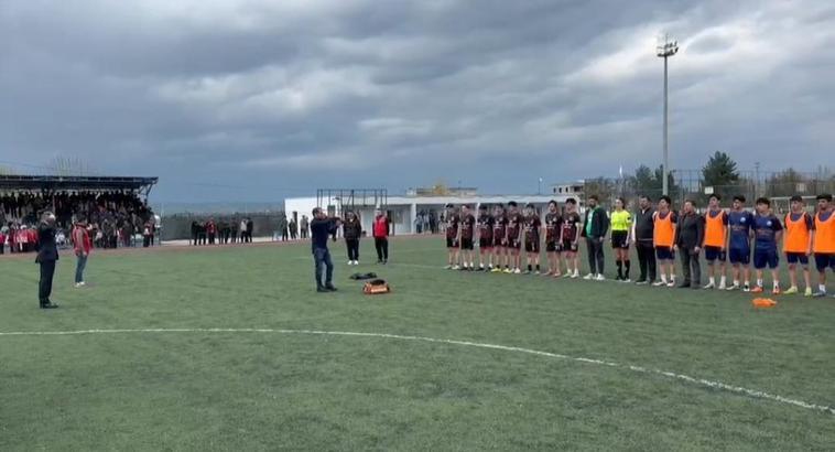 Batman'da 'Gençler sporda, gelecek emniyette' futbol turnuvası sona erdi