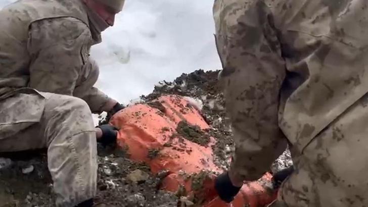 Van ve Hakkari'de 446 kilo uyuşturucu ele geçirildi: 8 gözaltı