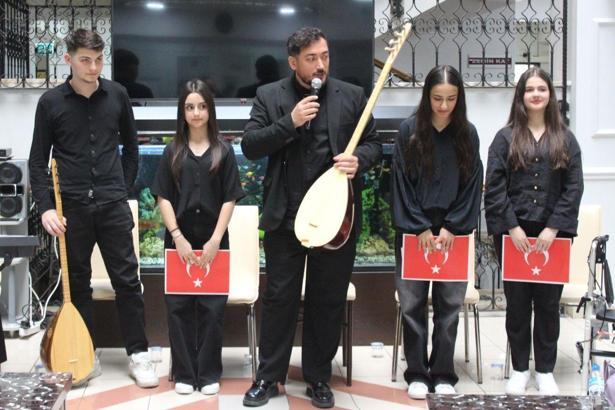 Samsun’da öğrenci korosu milli değerleri sahneye taşıyor