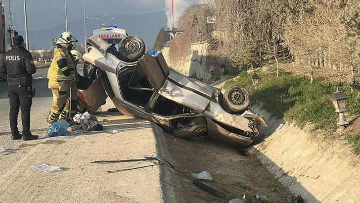 Kütahya’da takla atan otomobildeki 5 kişi yaralandı