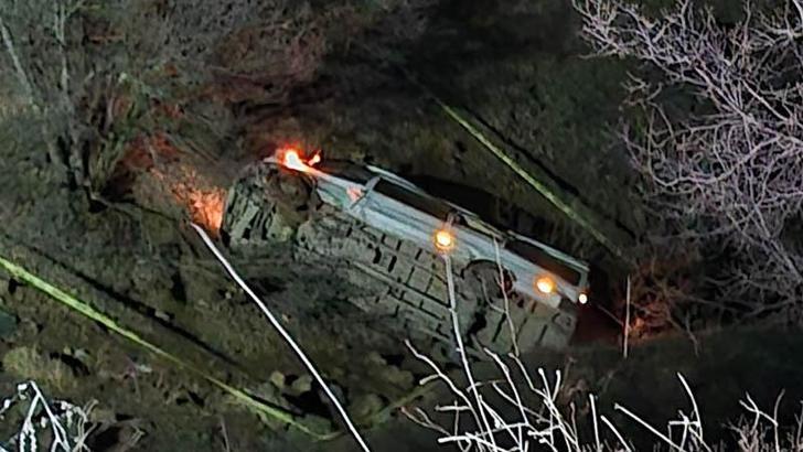 Maden işçilerini taşıyan minibüs devrildi; 2 ölü, 10 yaralı