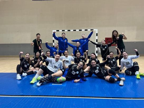Toroslar’ın kadın hentbol takımı 4’lü finalde