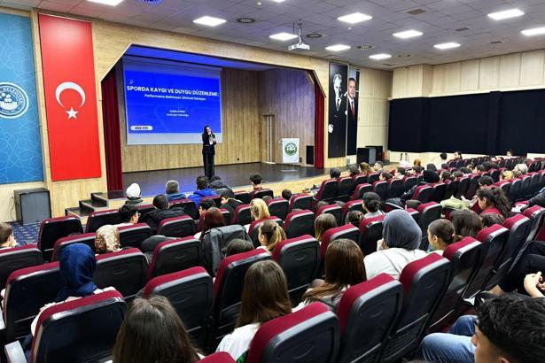 Kestel’de ‘Sporda Kaygı ve Duygu Düzenleme’ semineri yapıldı
