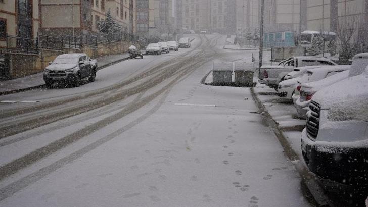 Şırnak’ta kar yağışı etkili oldu