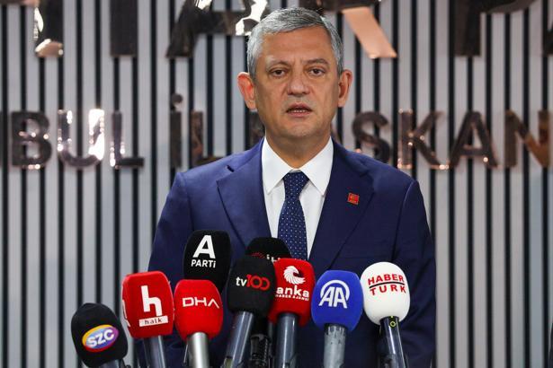 Özgür Özel, Anahtar Parti Genel Başkanı Yavuz Ağıralioğlu ile görüştü