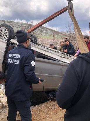 Mardin’de takla atan otomobilin sürücüsü yaralandı