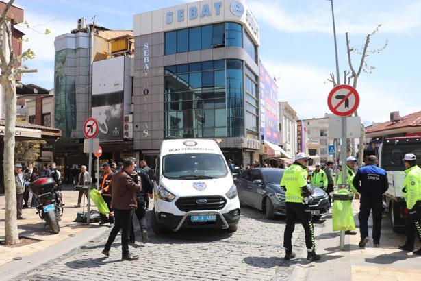 Döviz bürosunda silahlı kavga; 1 yaralı