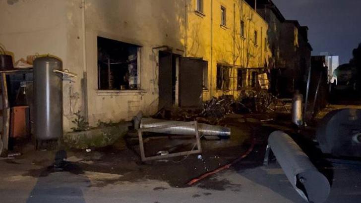 Arnavutköy’de fabrika yangını: 1’i ağır 3 kişi yaralandı