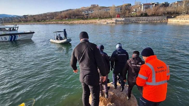 Van Gölü’nde kaybolan Boran Öner’in cansız bedeni bulundu