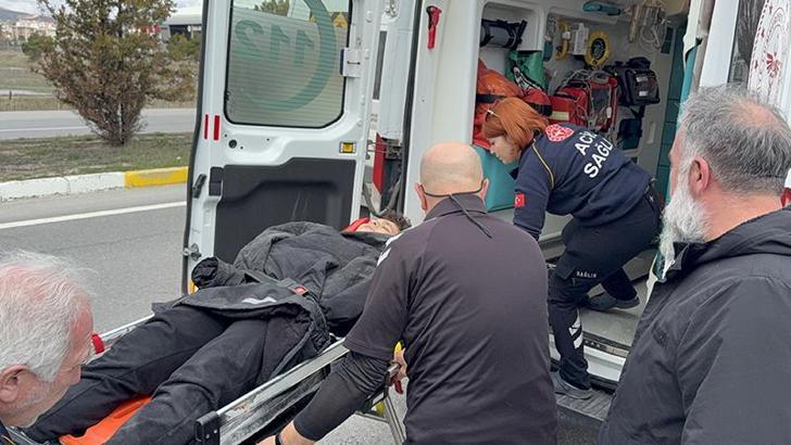 Sivas'ta kazada yaralanan 4 futbolcu ile 1 sürücünün tedavisi sürüyor