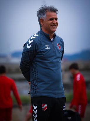 Karşıyaka play-offa bileniyor