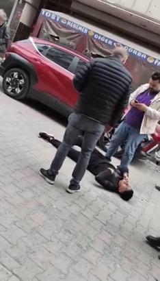 Sultangazi'de mesajla tehdit ettikleri kişiye silahlı saldırı düzenleyen şüpheliler kaçtı