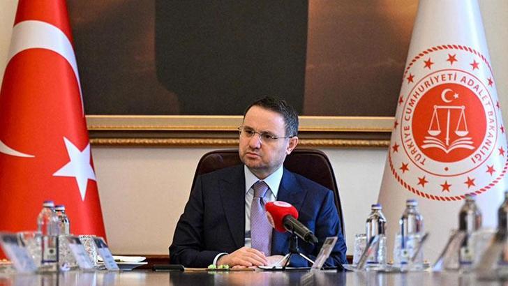 Bakan Gürlek: Avukatlarımızın son zamanlarda yaşadığı sorunları çok iyi biliyoruz