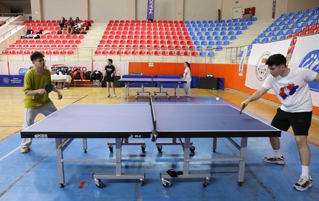 Burdur'da masa tenisi heyecanı