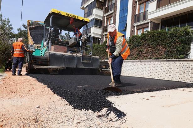 Osmangazi Belediyesi’nden Ovaakça’ya 220 tonluk asfalt