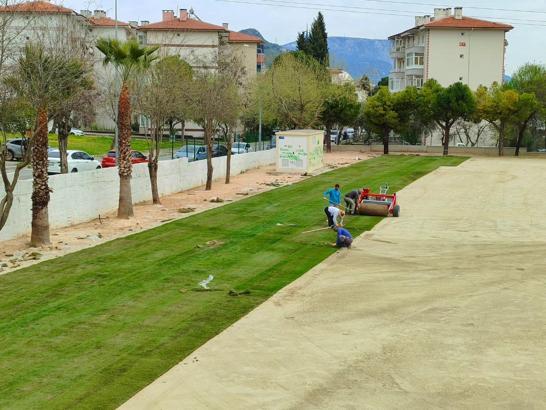 Muğlaspor'da tesislerine çim saha geliyor