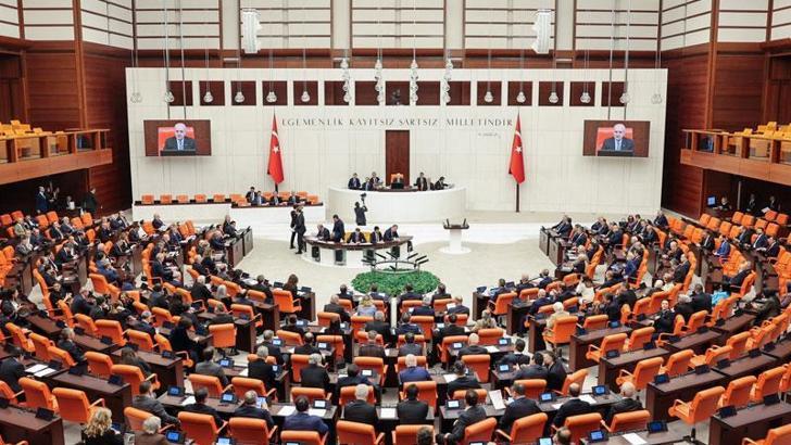 TBMM Genel Kurulu'nda, doğum izni ve sanal medya düzenlemesi teklifinin 3 maddesi daha kabul edildi