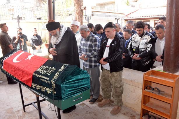 Kahramanmaraş’ta okuldaki saldırıda yaşamını yitiren öğrenciler toprağa verildi