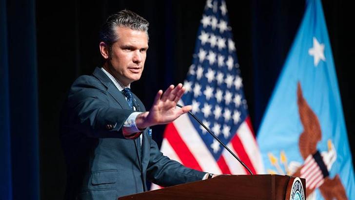 ABD'den İran'a tehdit: Kötü bir seçim yaparlarsa altyapı ve enerjiye bombalar yağacak