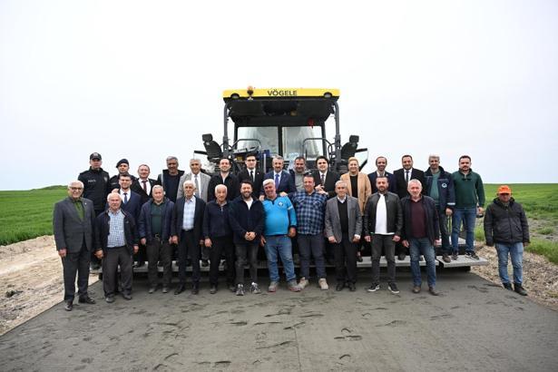 Edirne Valisi Sezer: Bu yıl 300 kilometrenin üzerinde sathi kaplama ve asfalt yol yapmayı hedefliyoruz