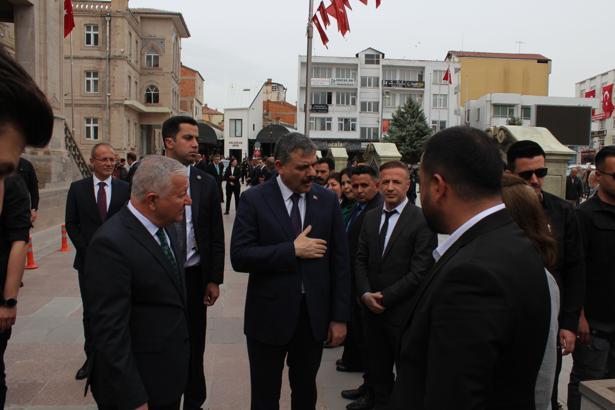Bakan Çiftçi, Aksaray'da ziyaretlerde bulundu