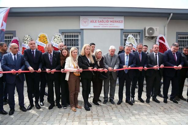 Kemalpaşa'da iki aile sağlığı merkezi hizmete açıldı