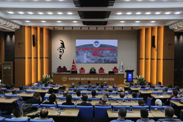 Büyükşehir Belediyesi’nde ‘İşçi ve Memur Personel Disiplin Süreçleri’ konulu eğitim verildi