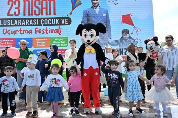 23 Nisan Çocuk ve Uçurtma Festivali bayram coşkusuyla yaşanıyor