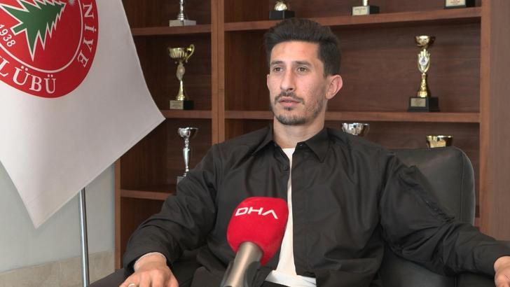 Ümraniyesporlu Burak Öksüz: Bina bir anda yıkıldı, her şey kapkaranlık oldu ve yere düştük