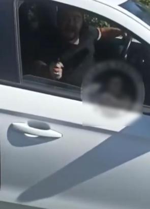 Eşinin evini kurşunlayan kocanın trafikte bıçaklı tartışma görüntüleri ortaya çıktı