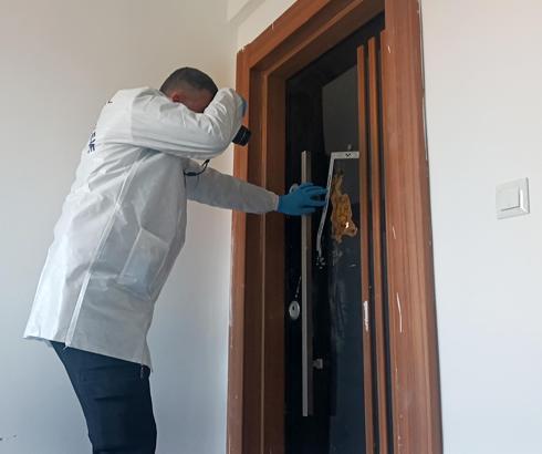 İnşaat halindeki dairenin kapısını kırdılar