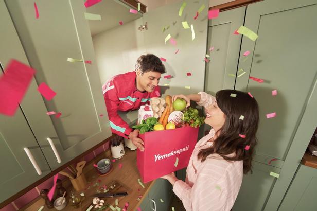 Yemeksepeti, 25’inci yılını yeni reklam filmiyle kutluyor