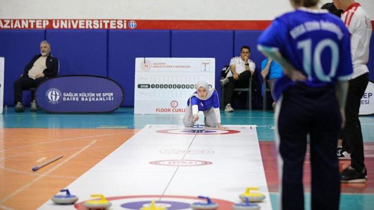 BTÜ Kadın Floor Curling Takımı Türkiye üçüncüsü oldu