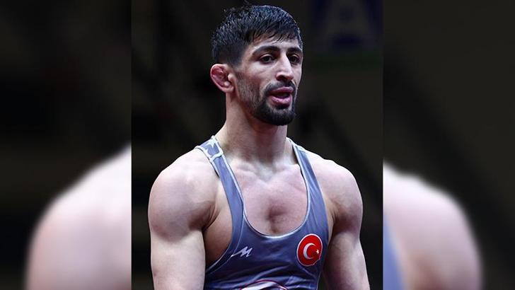 Milli güreşçi Kerem Kamal, grekoromen 63 kiloda bronz madalya kazandı