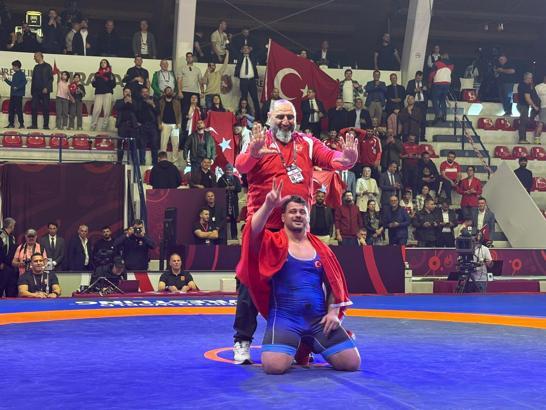 Avrupa’nın en büyüğü Rıza Kayaalp