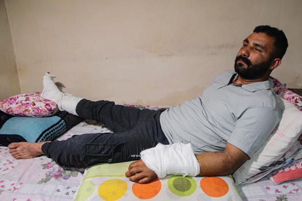 Çatıdan düşüp ağır yaralanan kaynak ustası: Ailemin tek geçim kaynağı benim, zor durumdayım