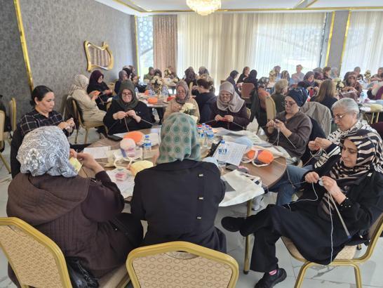Malatya'da kadınların 'örgü' yarışı