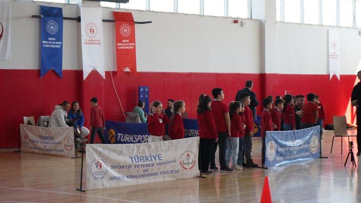 Niğde'de öğrenciler spora kazandırılıyor