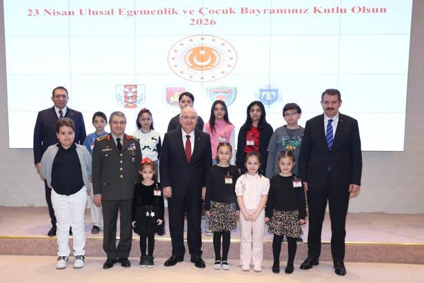 Bakan Güler, şehit ve gazi çocukları ile buluştu