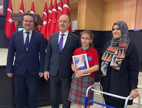 Korkuteli’den kitap okuma yarışmasında il birinciliği