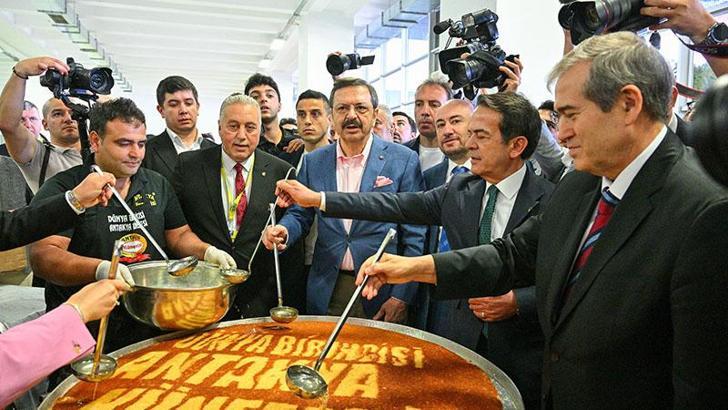 Türkiye'nin yöresel ürünleri Antalya'da buluştu