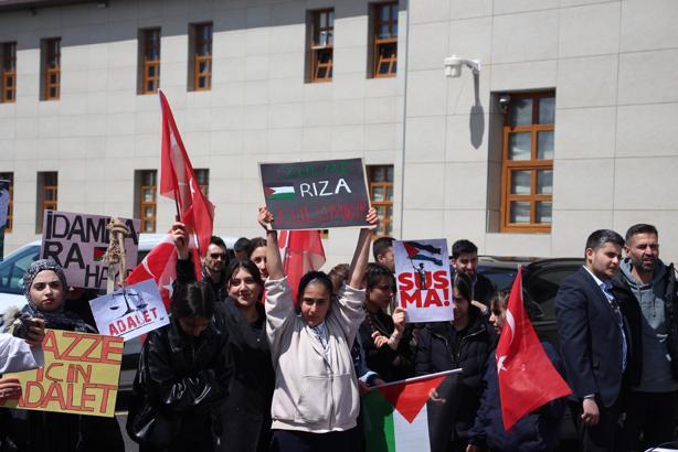 Ağrı'da akademisyen, öğrenci ve STK’lardan İsrail'in idam yasasına tepki