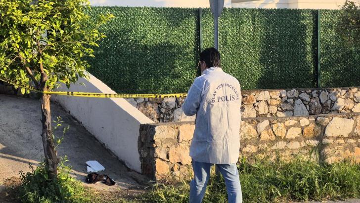 Bodrum'da evinin bahçesinde bıçaklanan kadın yaralandı