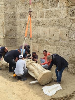 Laodikeia Antik Kenti'nde 2 metrelik Athena heykeli gün yüzüne çıkarıldı