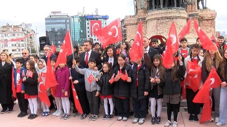 Taksim’de 23 Nisan Ulusal Egemenlik ve Çocuk Bayramı töreni