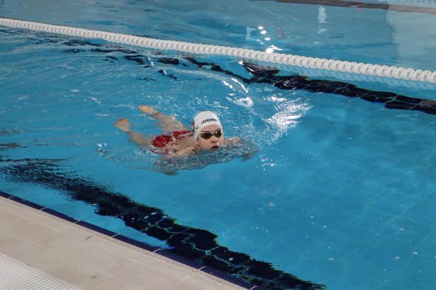 Milli yüzücü Meryem, 2028 Yaz Paralimpik Oyunları’nda Türk bayrağını dalgalandırmayı hedefliyor