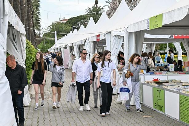 İZKİTAP'ta bilim ve edebiyat buluşuyor